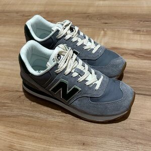 New Balance Women’s Gray and Green Sneakers